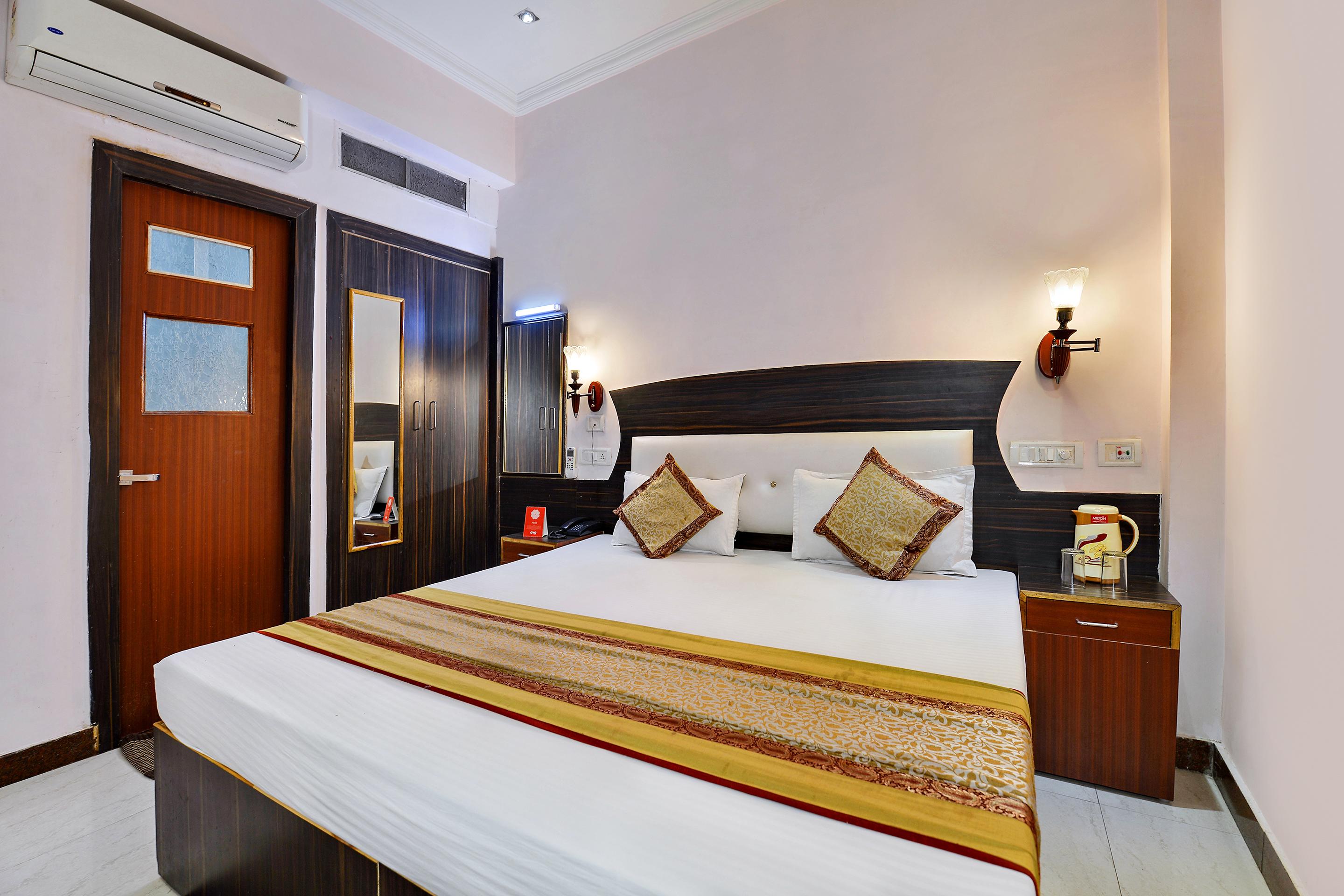 Merit Hotel Agra  Εξωτερικό φωτογραφία