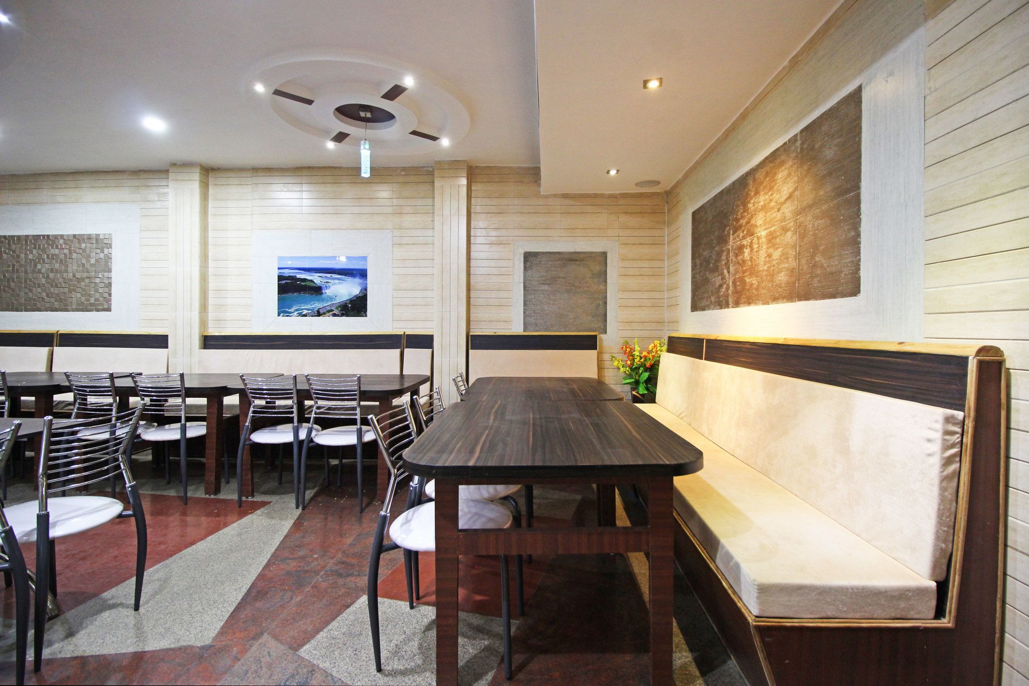 Merit Hotel Agra  Εξωτερικό φωτογραφία